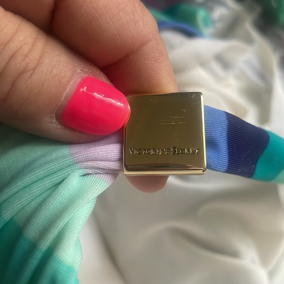 Victoria Secret Swimsuit - Picture 7 of 9